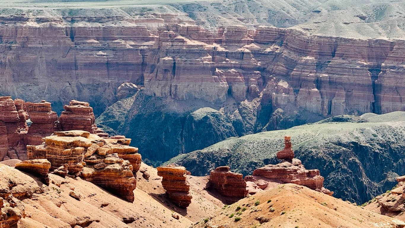 Charyn Canyon