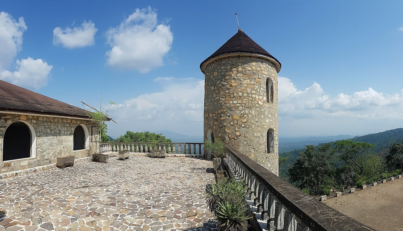 Château Vial Ruins