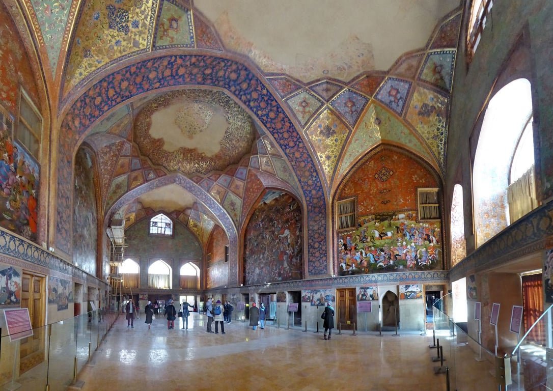 Chehel Sotoun Palace