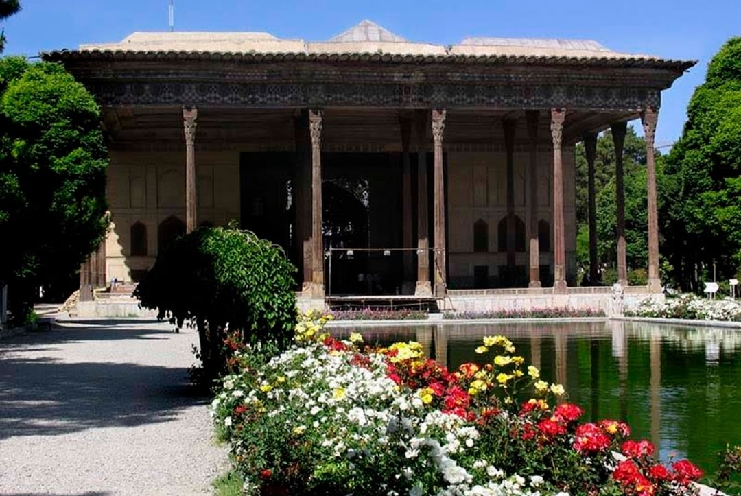Chehel Sotoun Palace