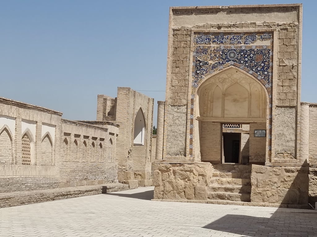 Chor-Bakr Necropolis