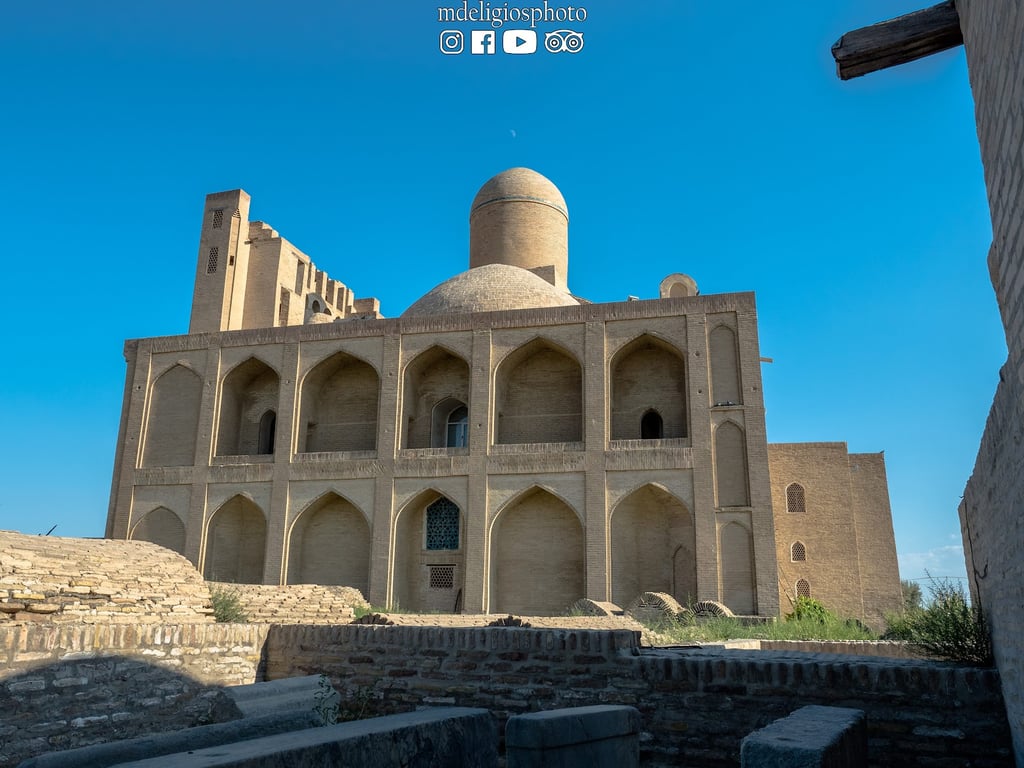 Chor-Bakr Necropolis