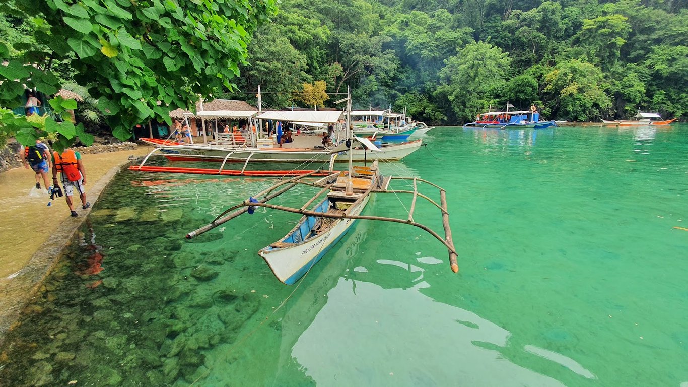 Coron Kayangan Lake