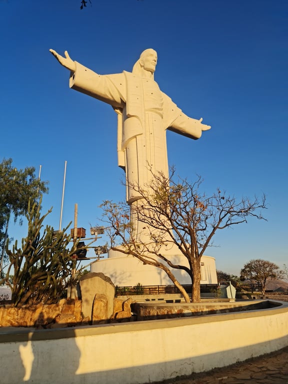 Cristo de la Concordia