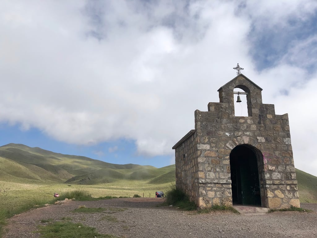 Cuesta del Obispo Road