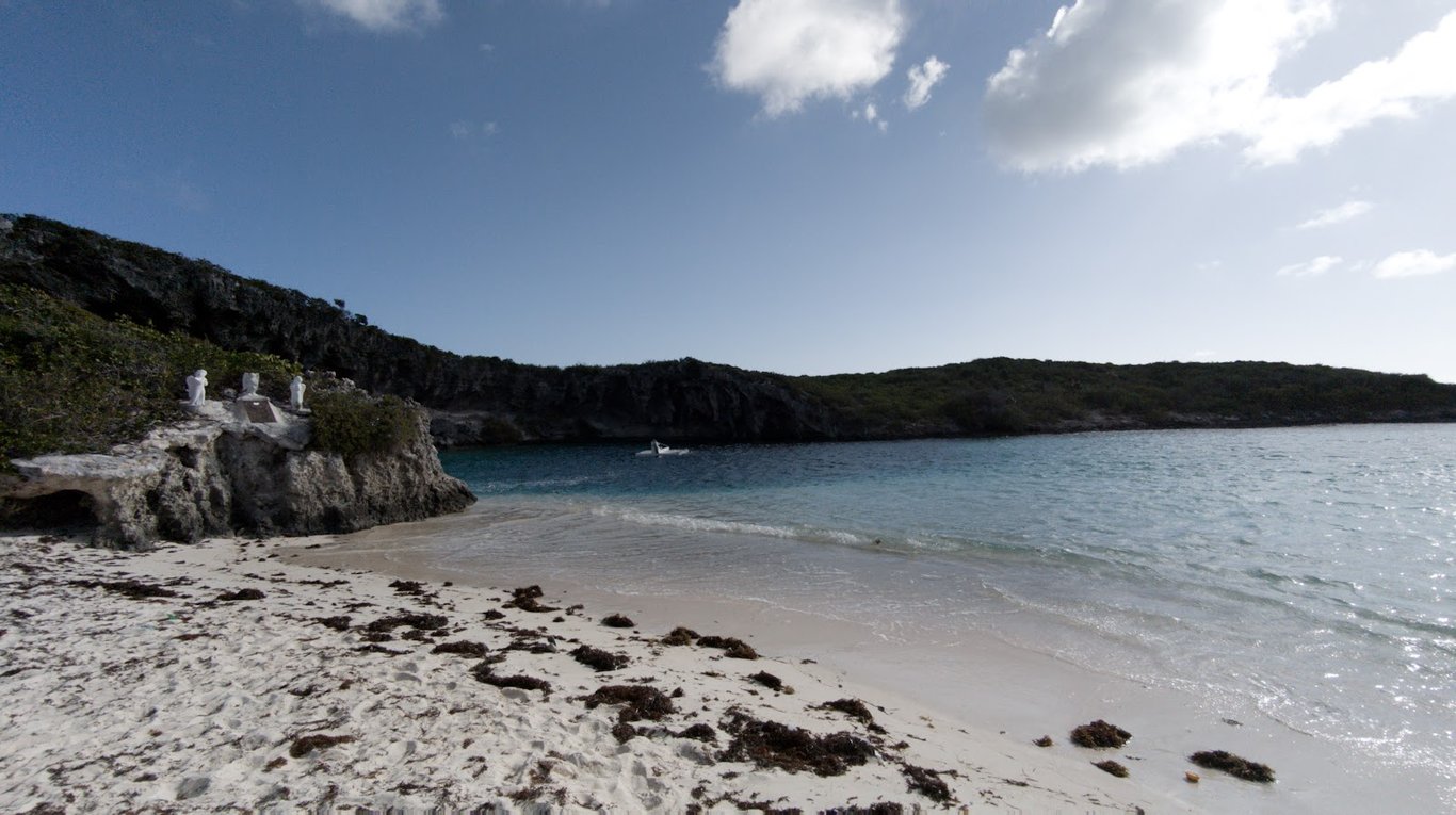 Dean’s Blue Hole