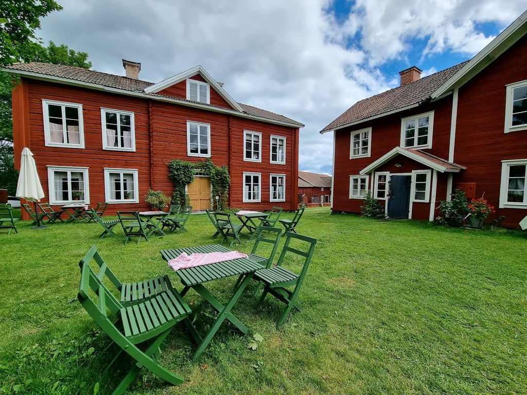 Decorated Farmhouses