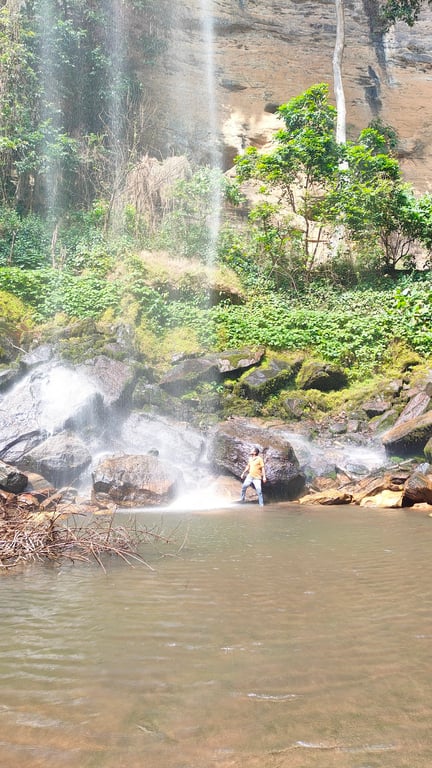 Ditinn Waterfall