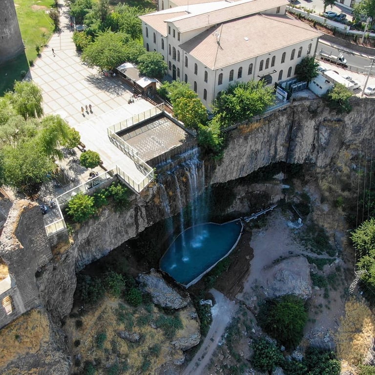 Fiskaya Camlı Teras