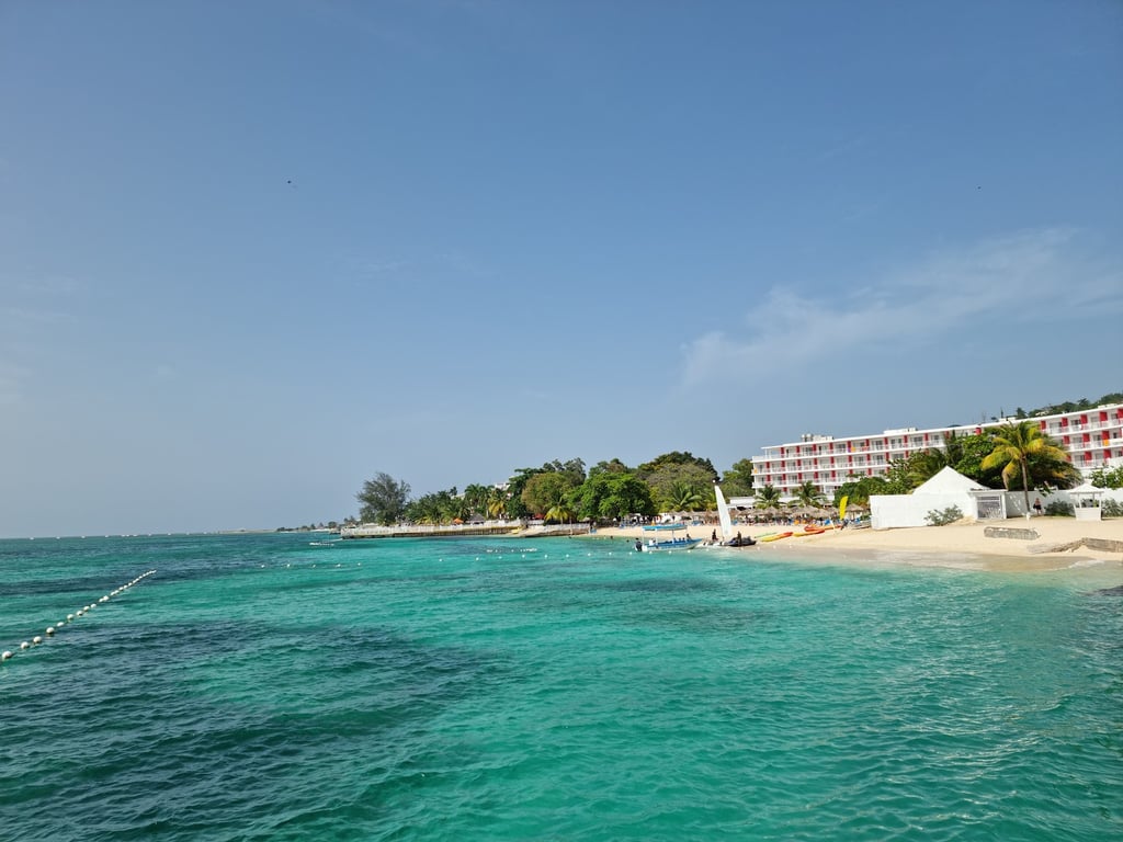 Doctor’s Cave Beach