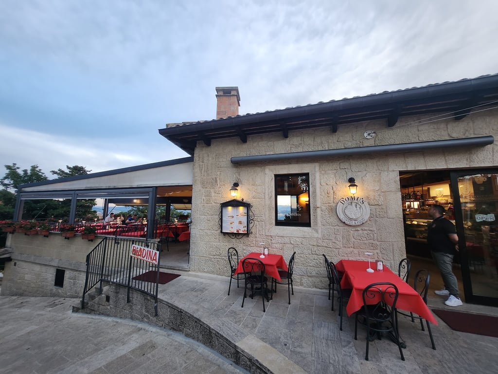 Domus Coffee & Food