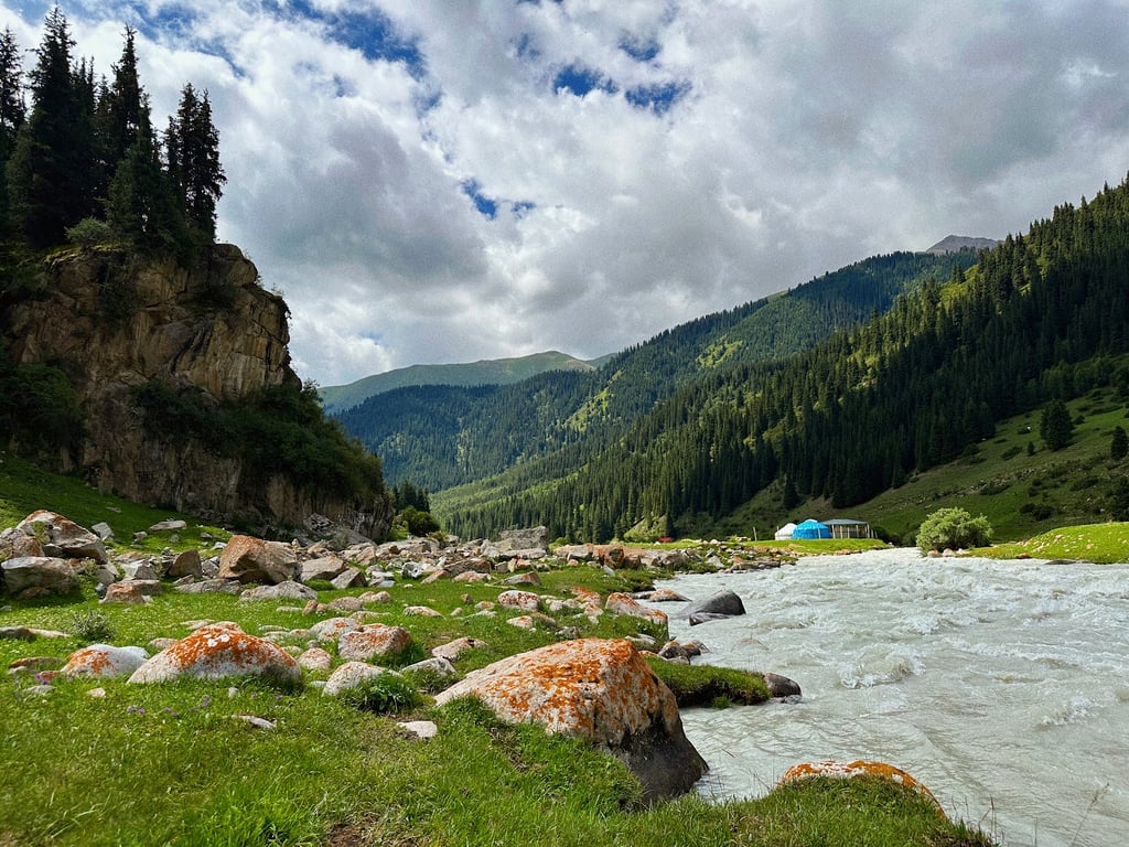 Semenov Gorge