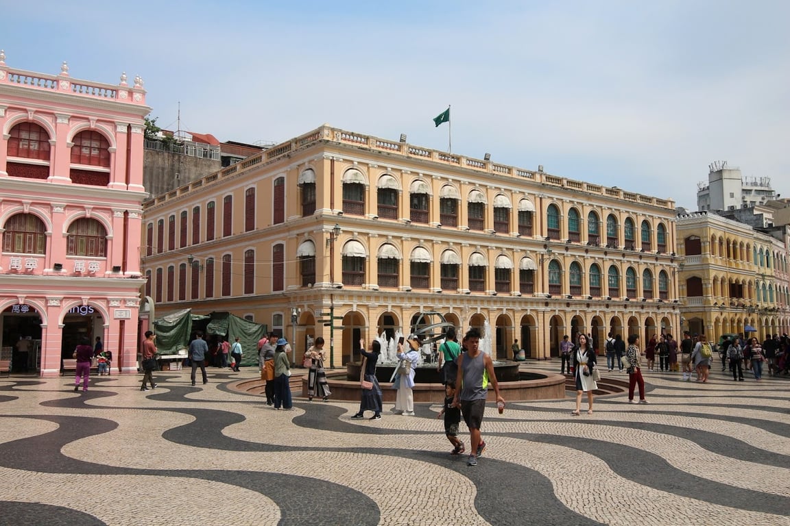 Senado Square