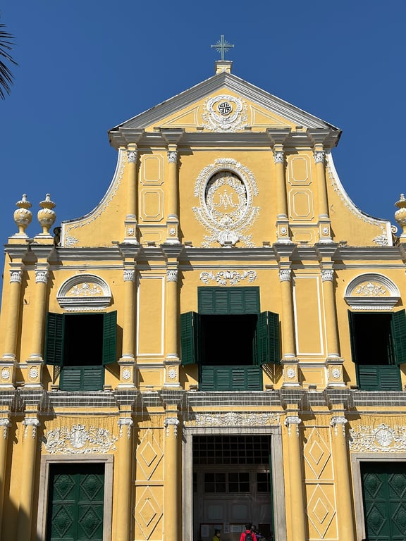 Senado Square