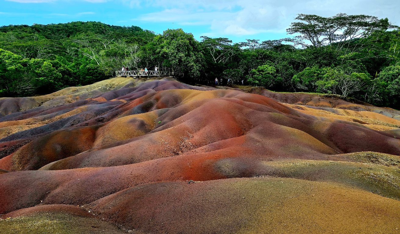 Seven Coloured Earth & Chamarel Waterfall