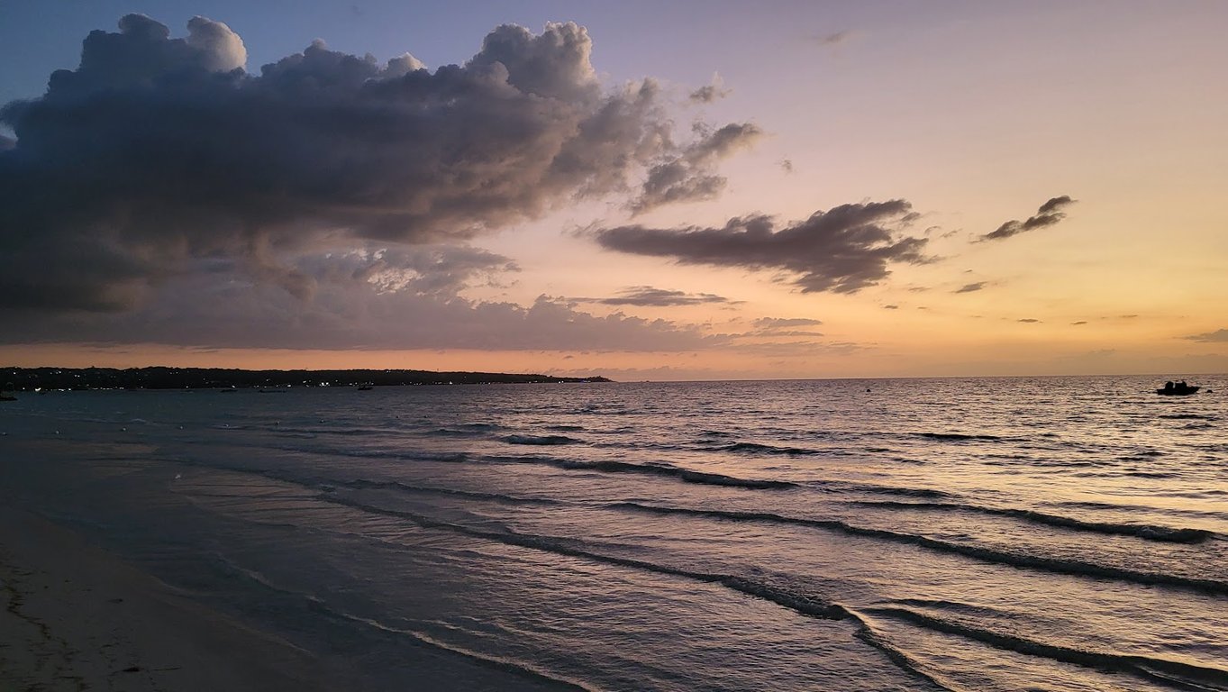 Seven Mile Beach