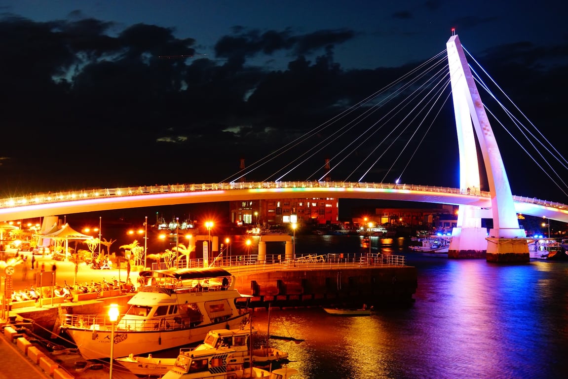 Fisherman’s Wharf & Lover’s Bridge