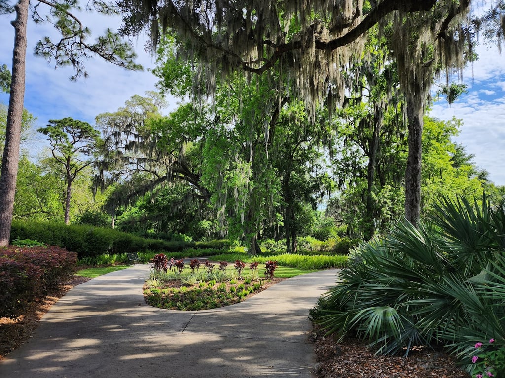 Sholom Park
