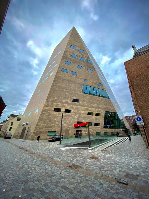 Forum Groningen Modern Landmark