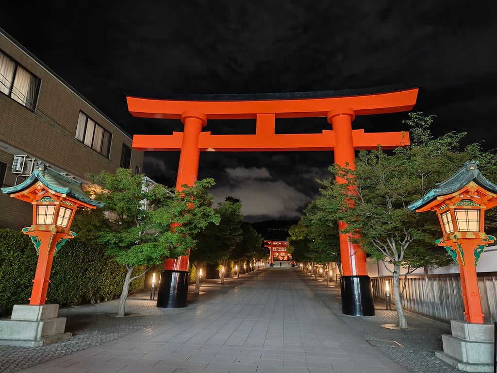 Fushimi Inari Taisha Torii Gates