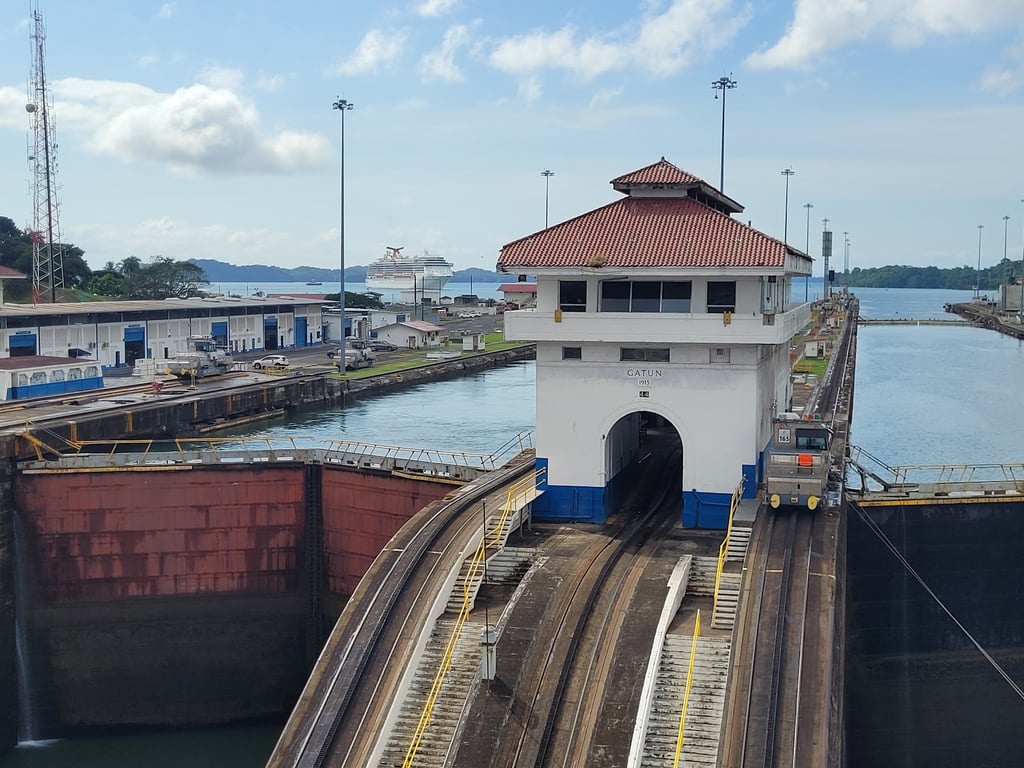 Gatún Locks & Agua Clara
