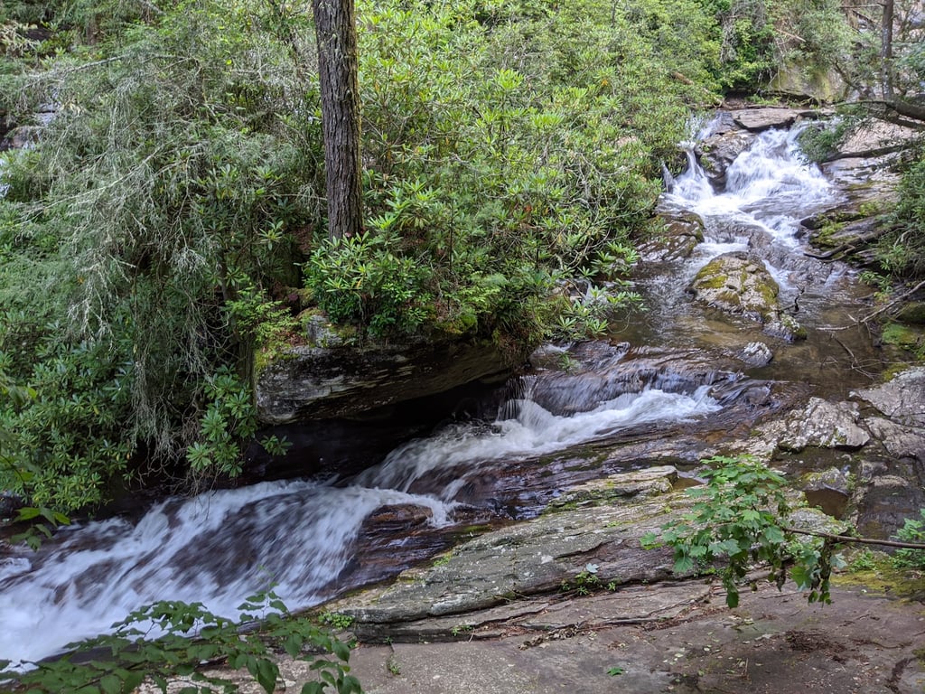 Dukes Creek Falls