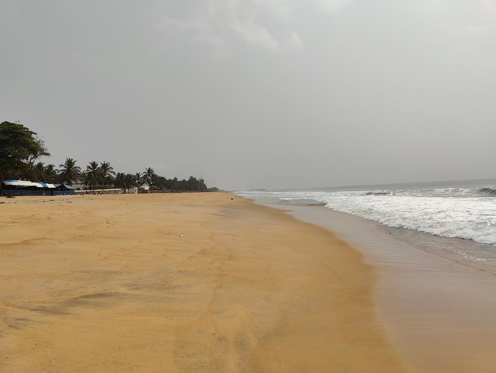 Grand-Bassam Beach