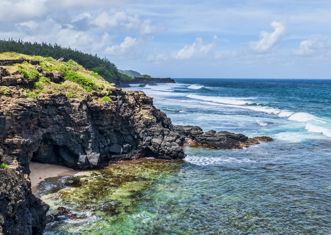 Gris Gris Cliffs