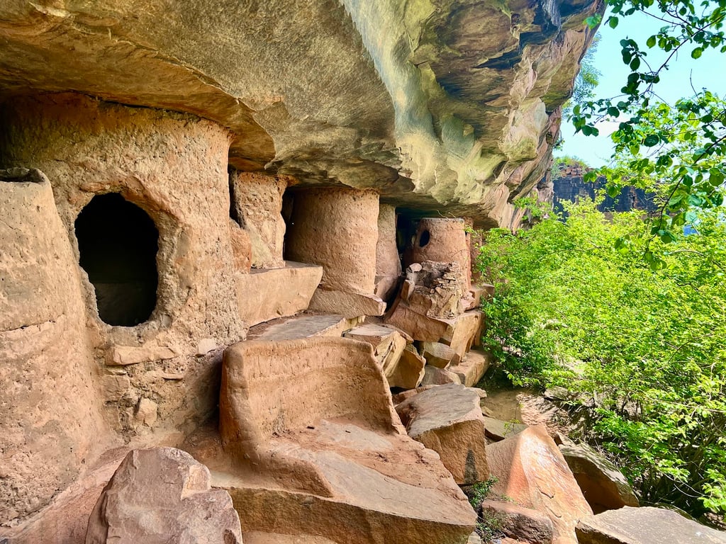 Grottes de Nok