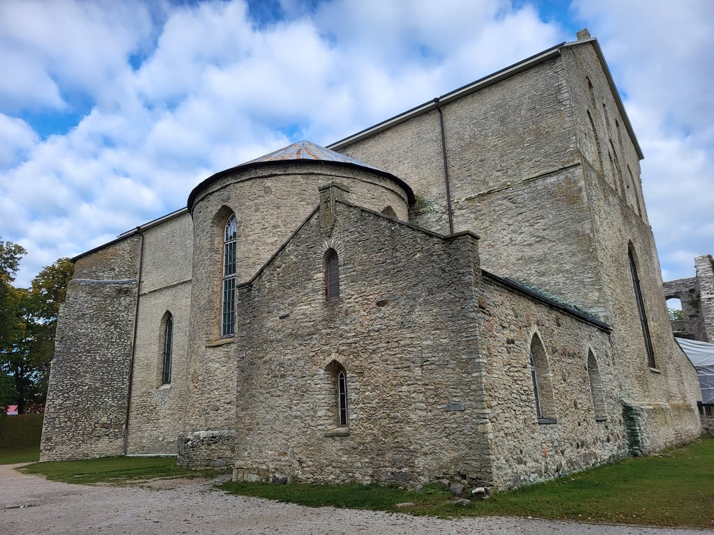 Haapsalu Castle & Promenade
