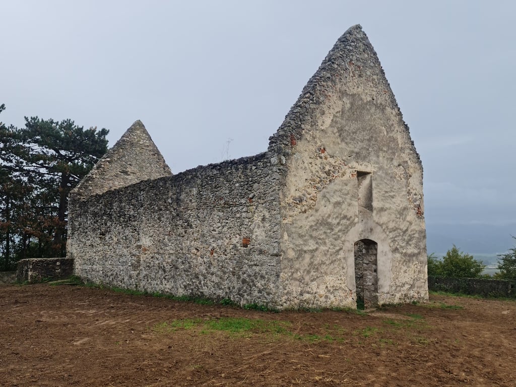 Haluzice Gorge & Church Ruins