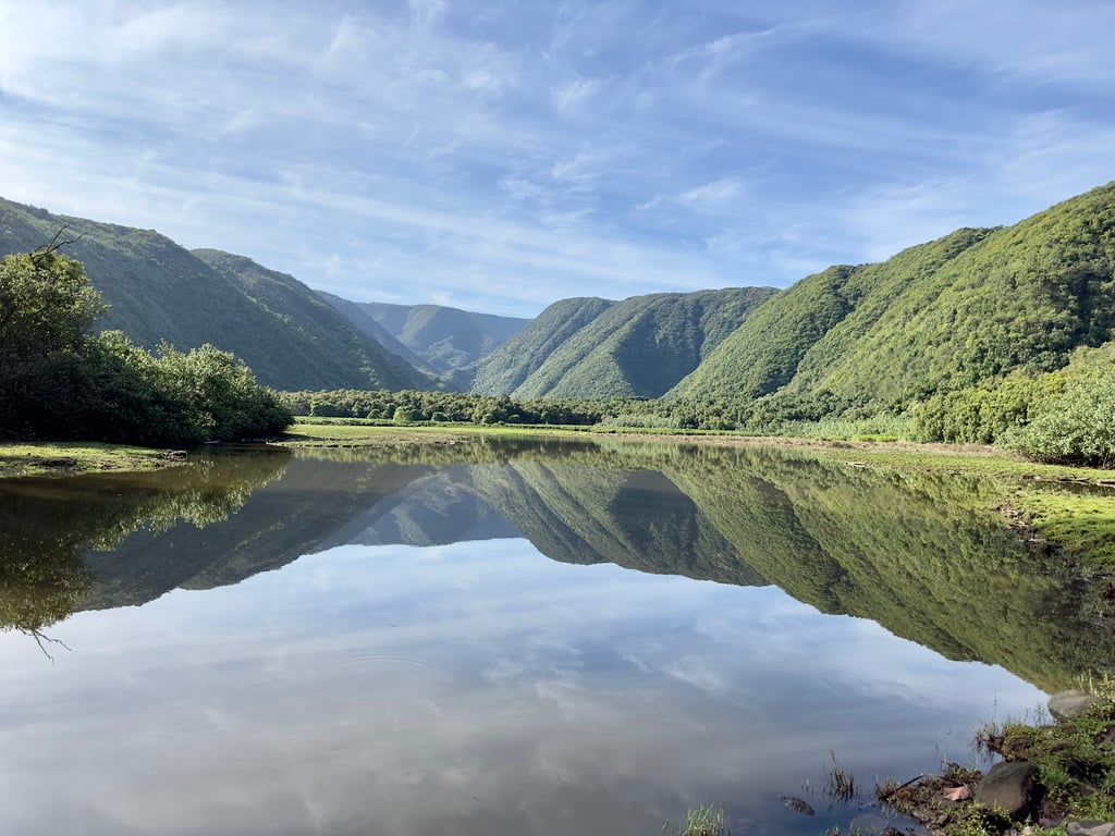 Pololu Valley Lookout