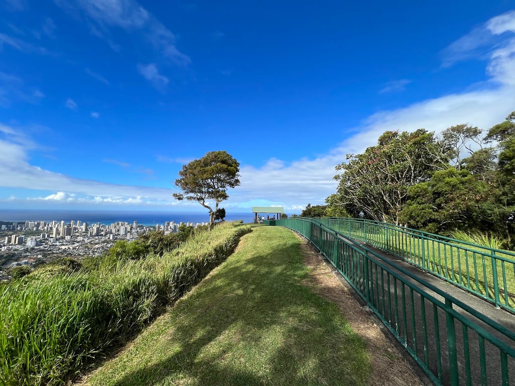 Tantalus Lookout