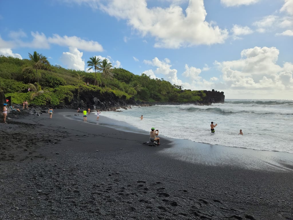 Waianapanapa State Park