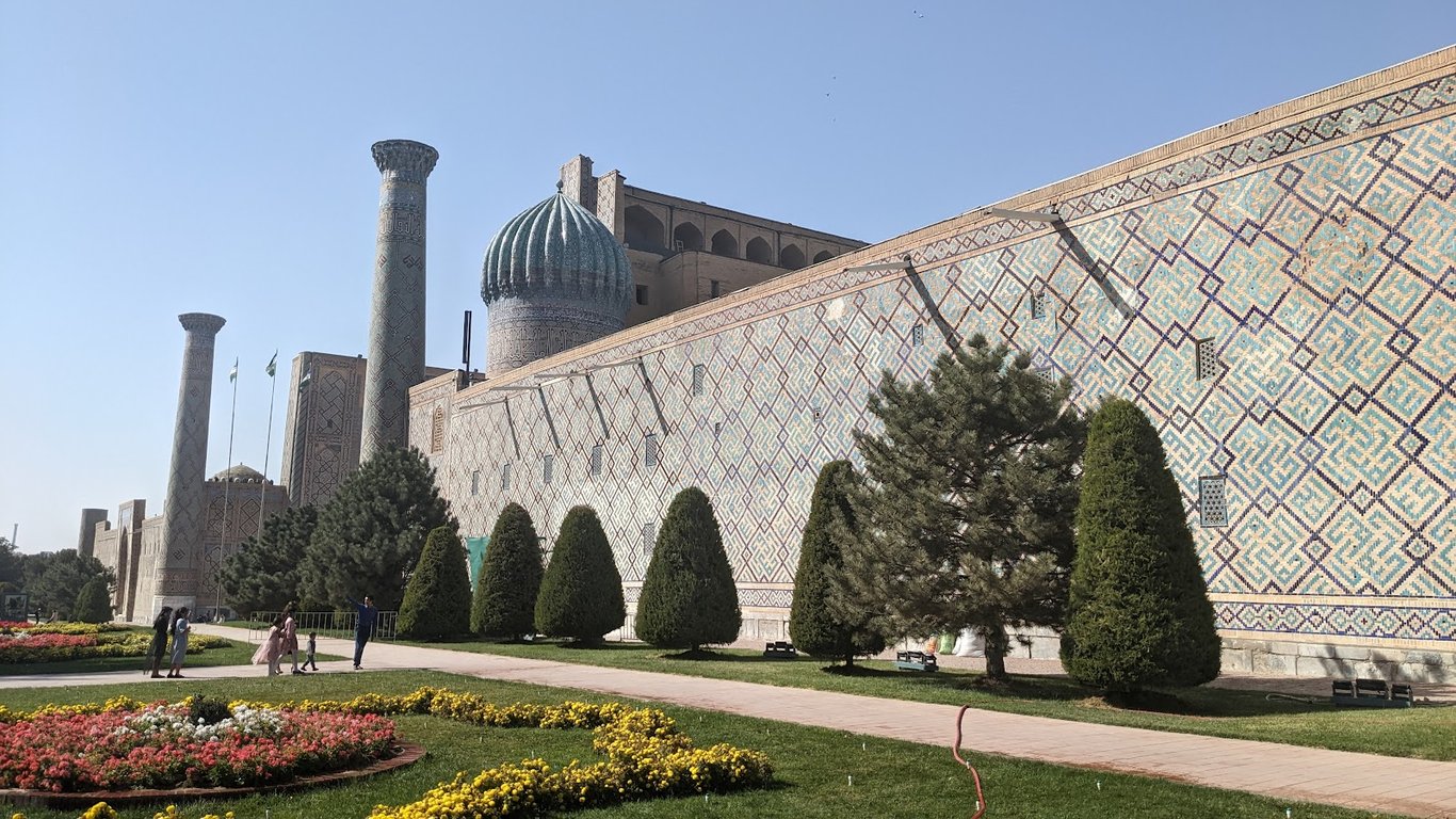 Sher-Dor Madrasa