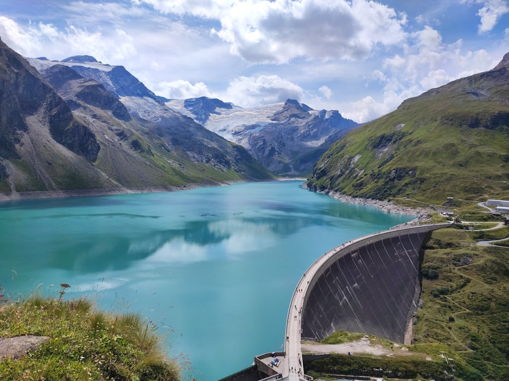 High Alpine Reservoirs