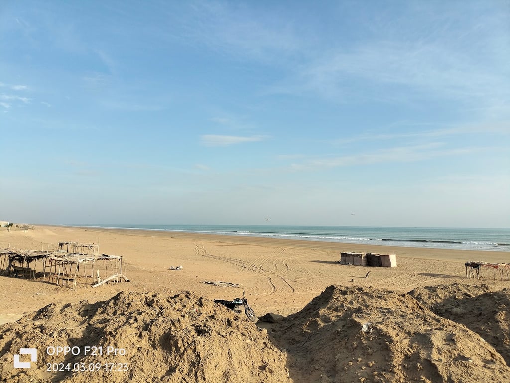 Hingol NP Kund Malir Beach