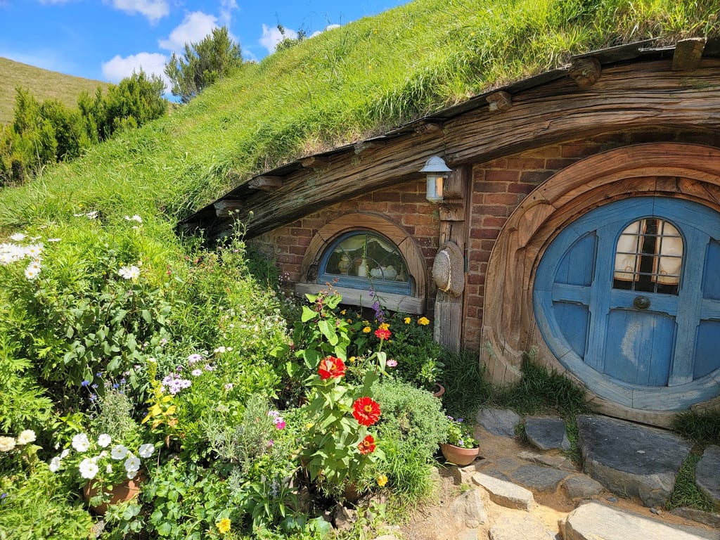 Hobbiton Movie Set