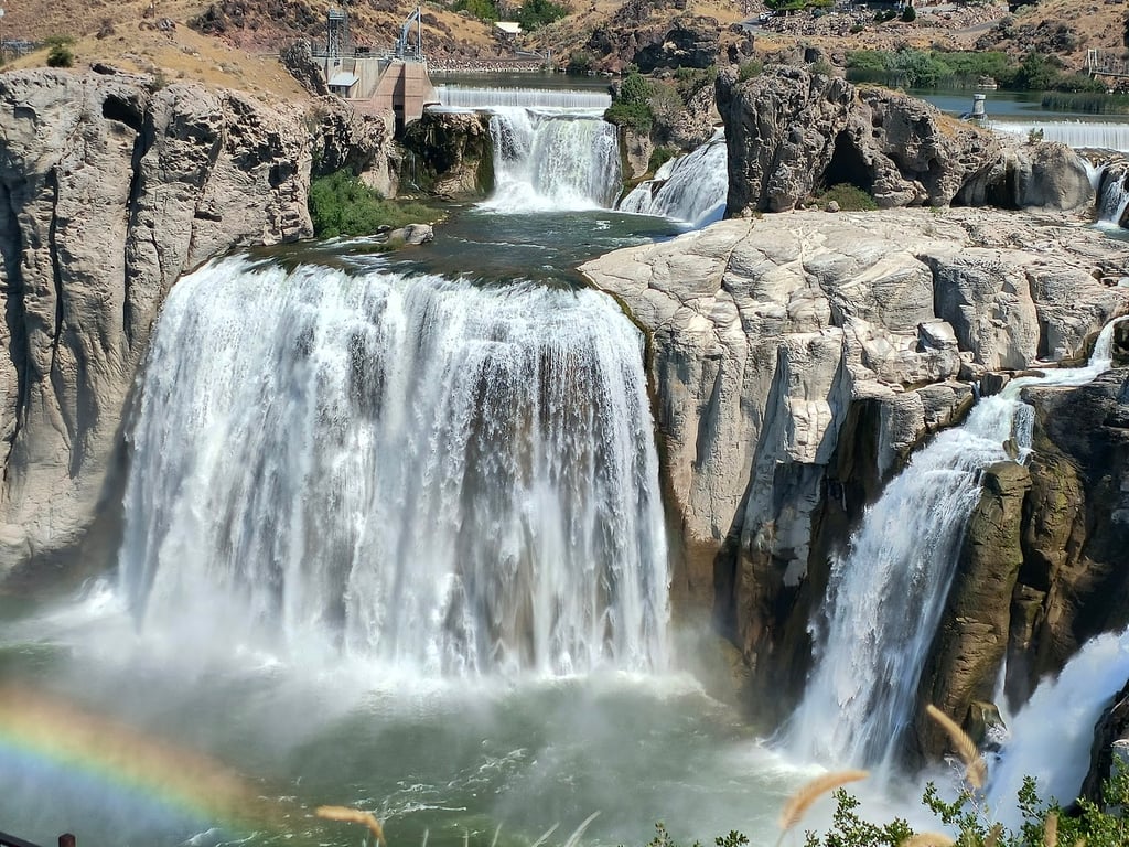 Shoshone Falls