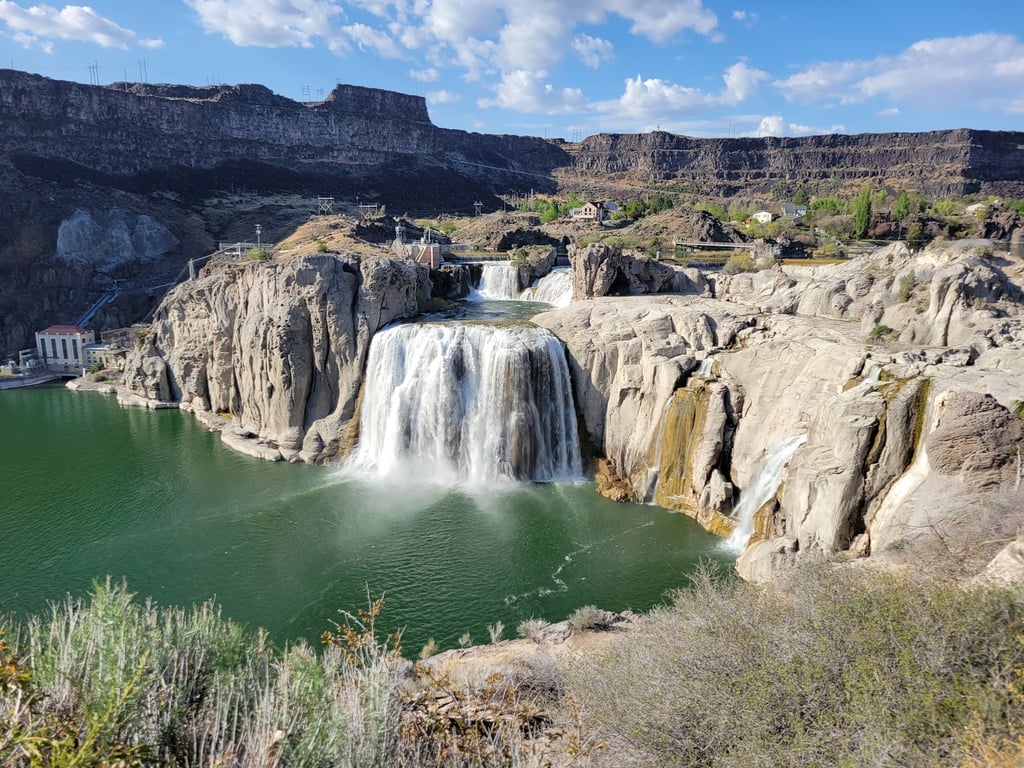 Shoshone Falls