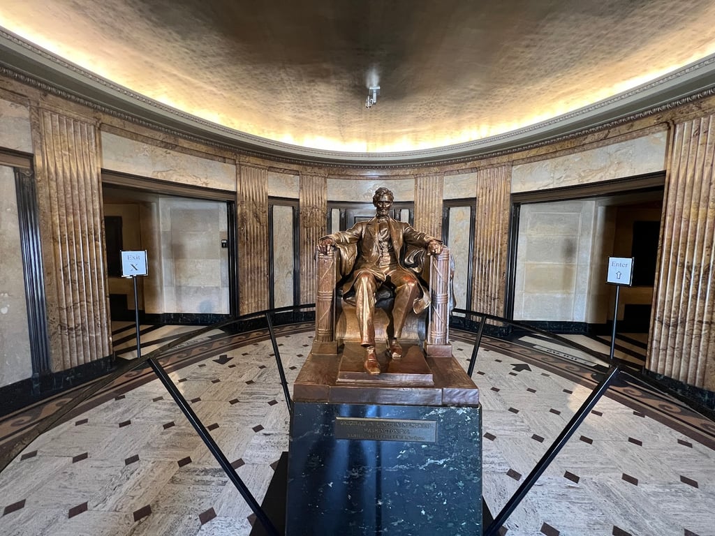Lincoln Tomb
