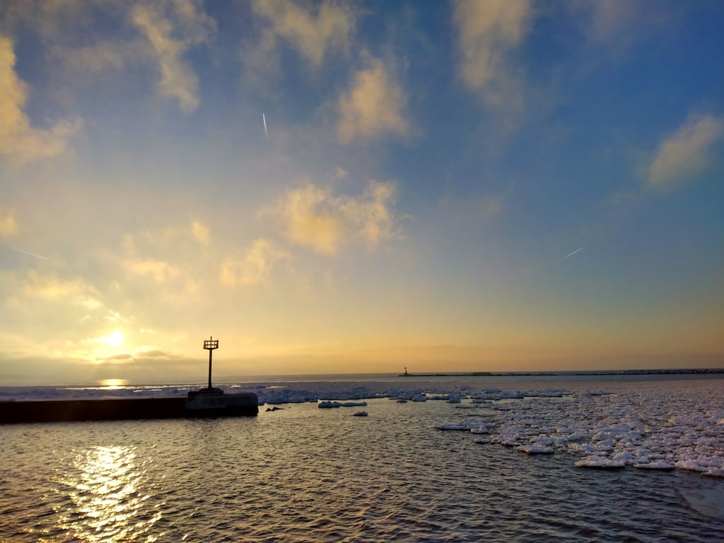 East Pierhead Lighthouse