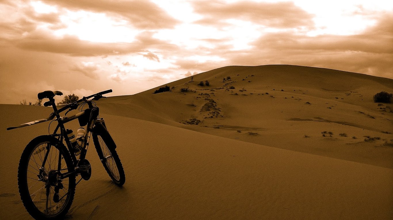 Singing Barkhan Dune