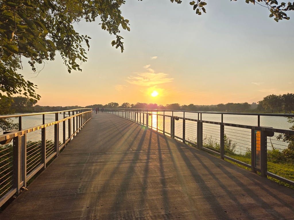 Gray's Lake Park