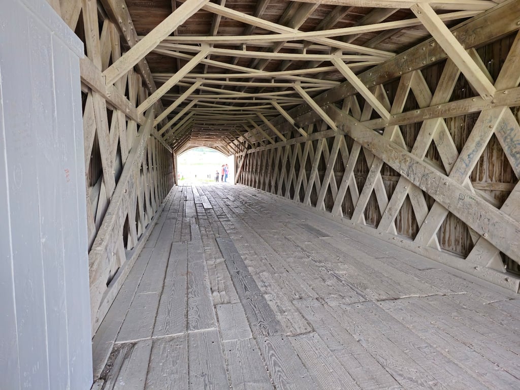Hogback Covered Bridge