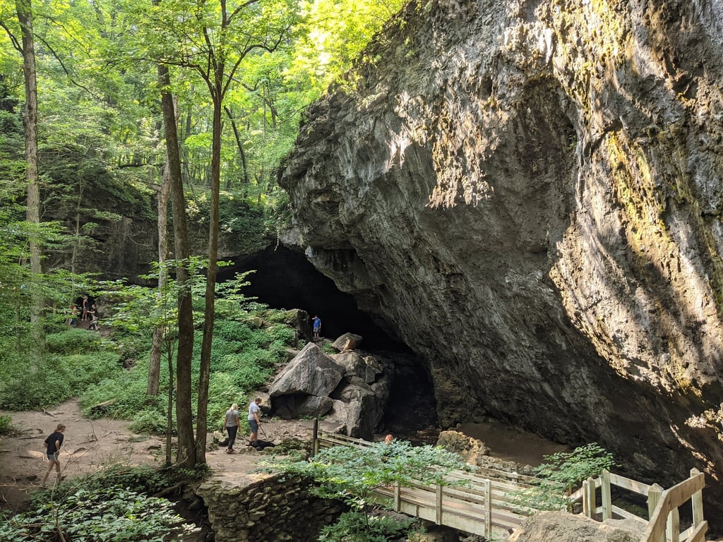 Maquoketa Caves State Park