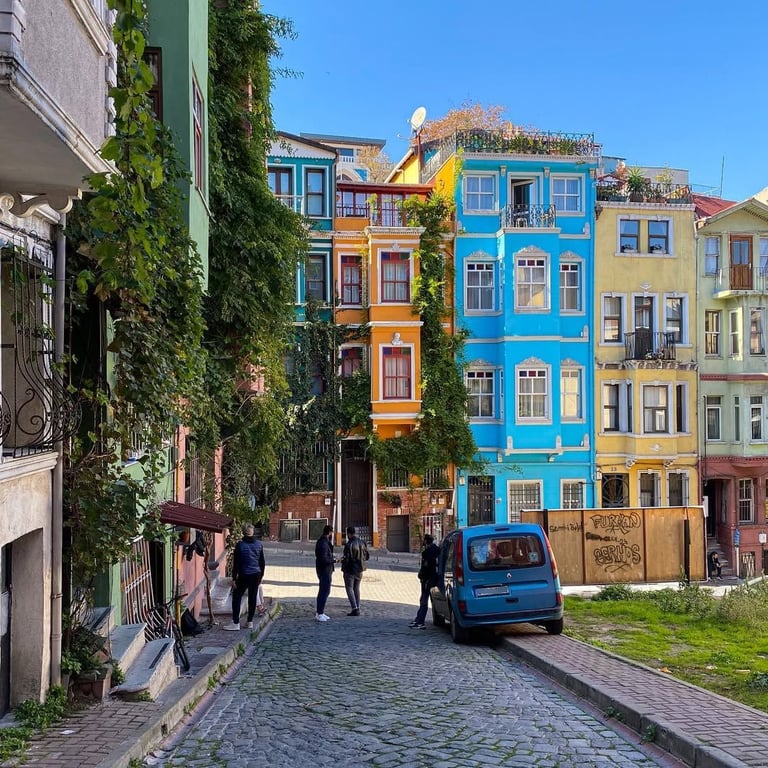 Balat Renkli Evler