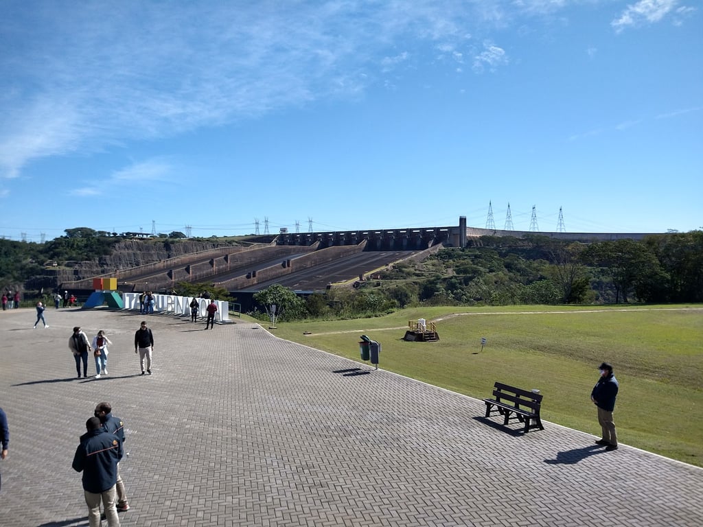 Itaipu Dam Viewpoint