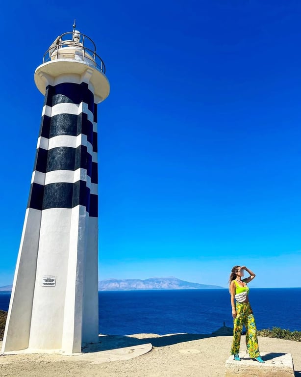 Sarpıncık Deniz Feneri