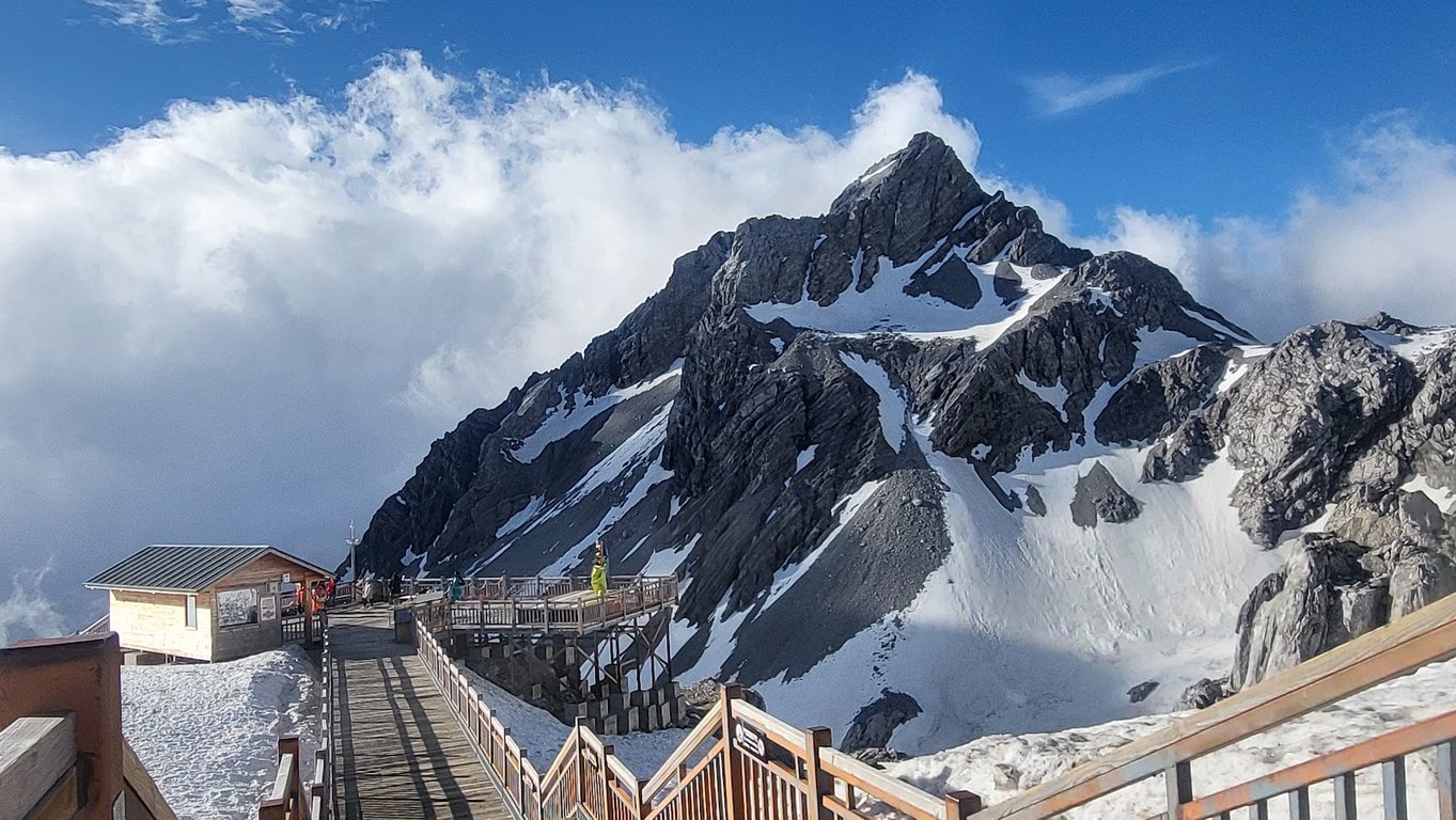 Jade Dragon Snow Mountain